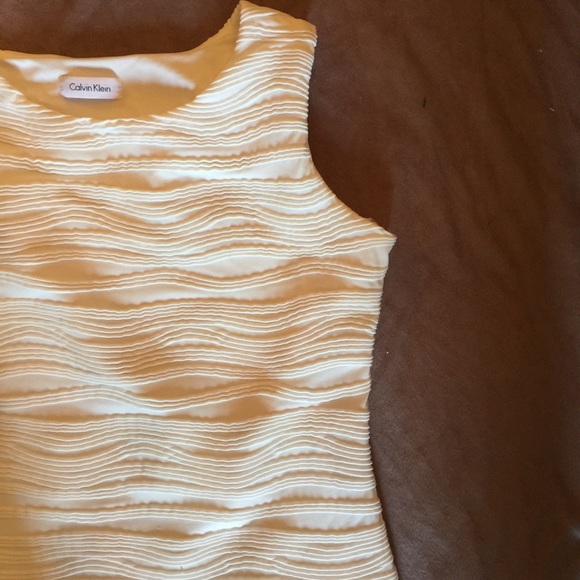 Calvin Klein Ruffle Top - Picture 2 of 3